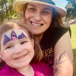 Meet your Posher, Alix